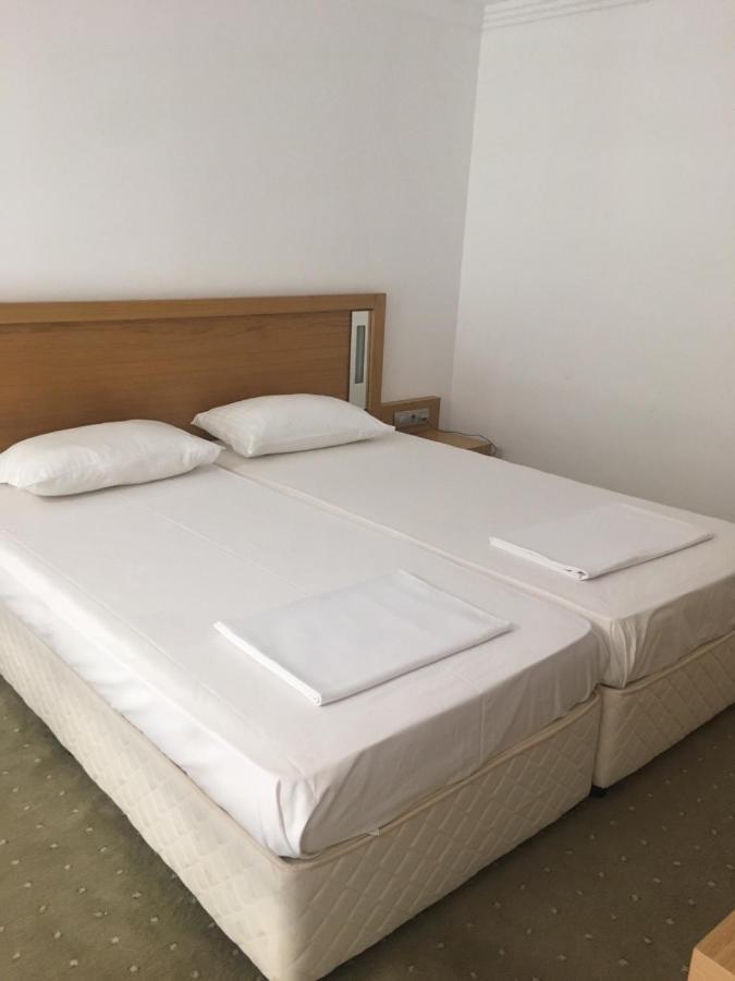 Private Apartments In Emerald Ravda Kültér fotó