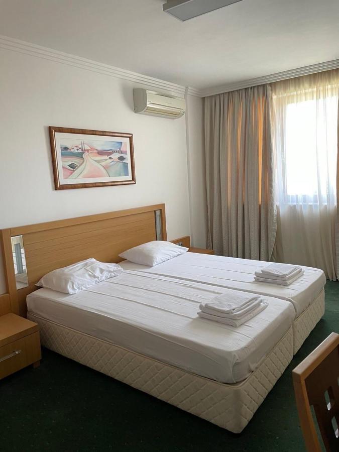 Private Apartments In Emerald Ravda Kültér fotó