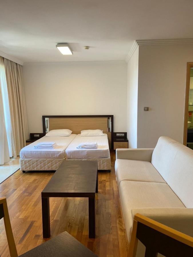 Private Apartments In Emerald Ravda Kültér fotó