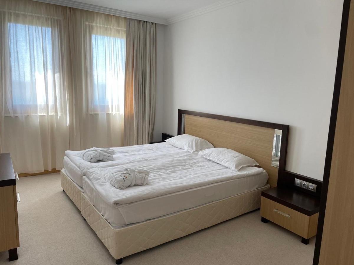 Private Apartments In Emerald Ravda Kültér fotó