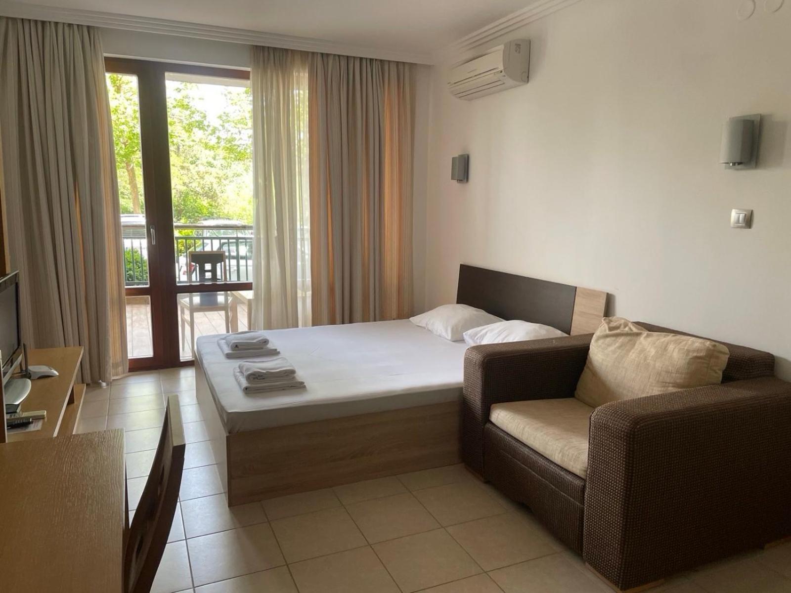 Private Apartments In Emerald Ravda Kültér fotó